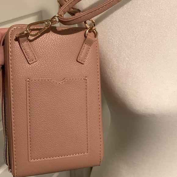Women’s Soft Pink Crossbody Purse - New Without Tags - Picture 13 of 16
